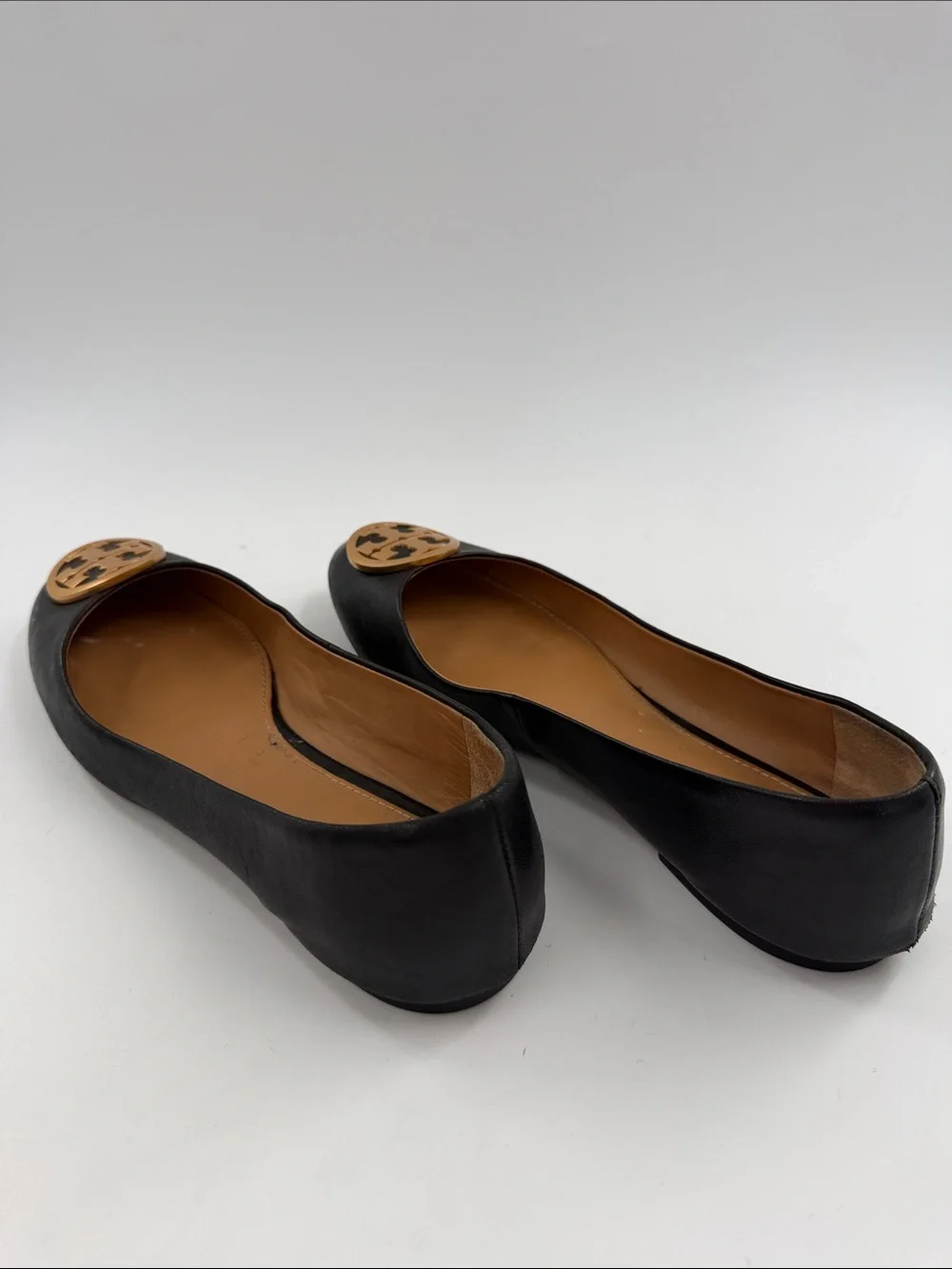 Tory Burch Benton Ballet Flats Black Nappa Leather Size 7.0 Gold Logo Medallion